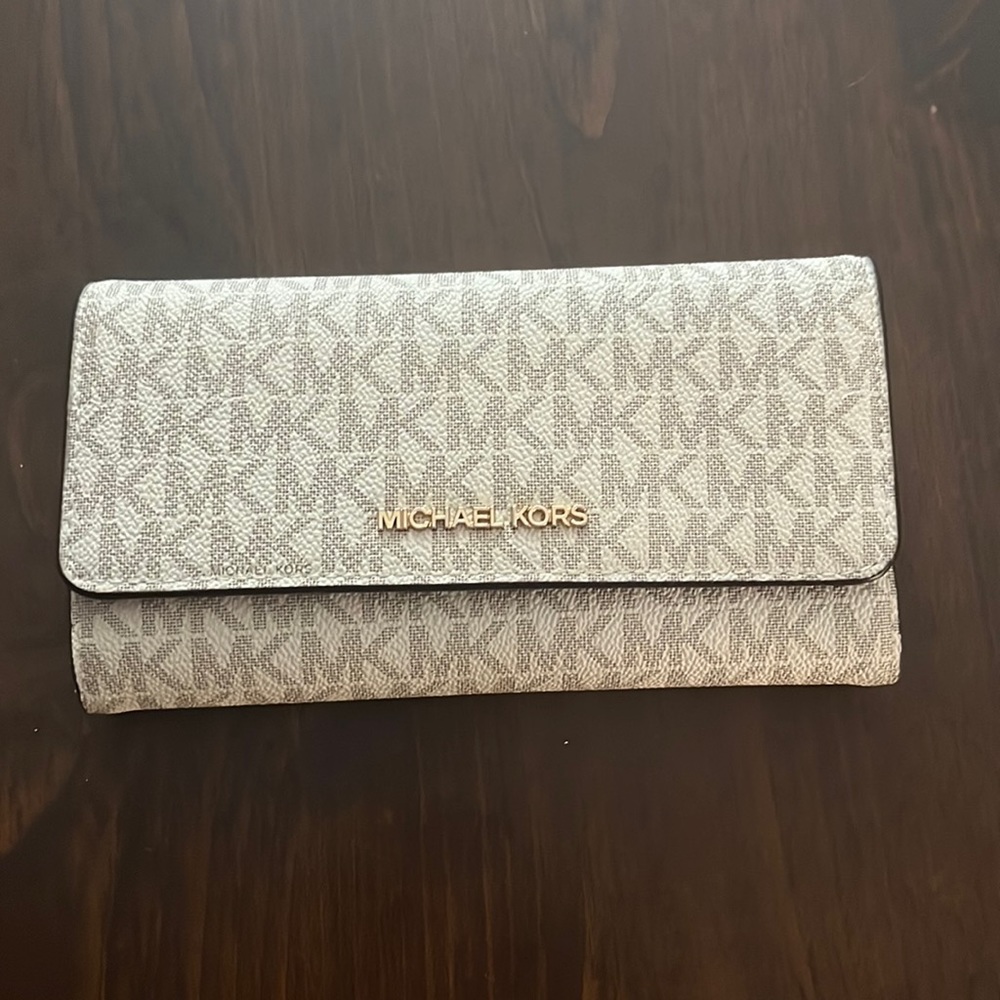 Michael Kors wallet